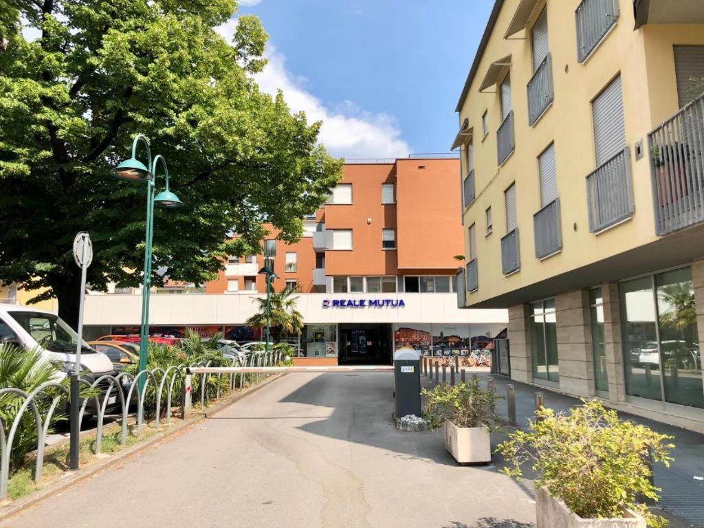 Appartamento Dolce Vita Riva del Garda Luaran gambar