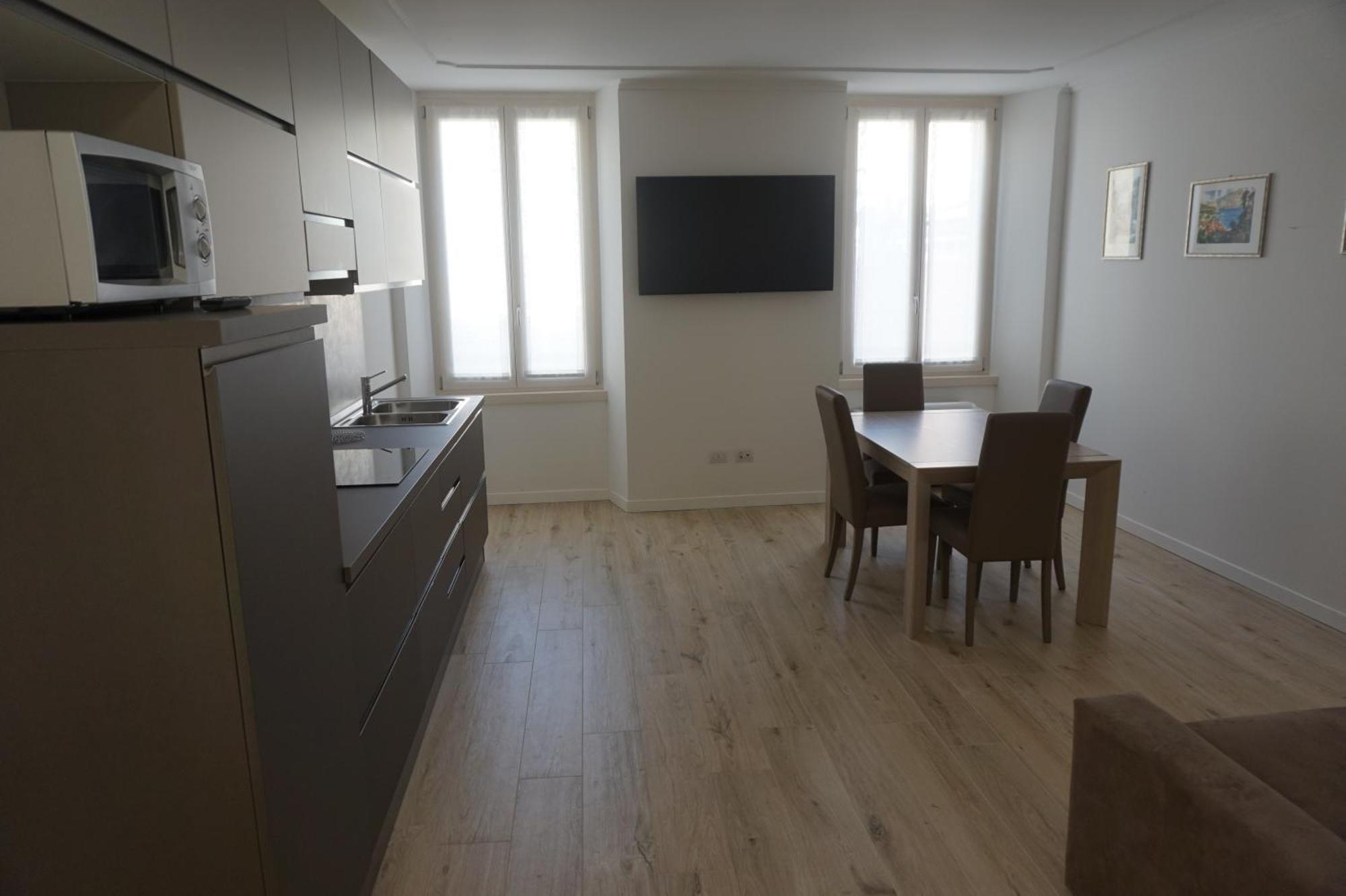 Appartamento Dolce Vita Riva del Garda Luaran gambar